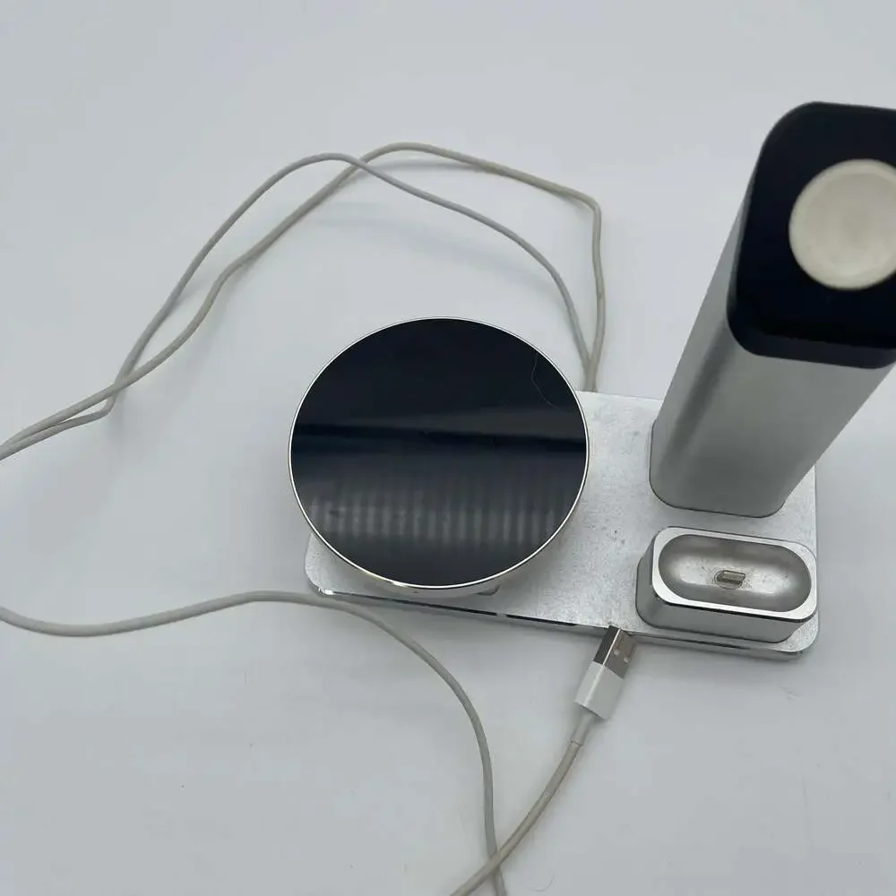 Olebr 3-in-1 Aluminum Charging Stand for Apple Watch, iPhone, and AirPods‎